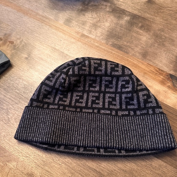 Fendi Monogram Black and Gray Beanie - Picture 7 of 8